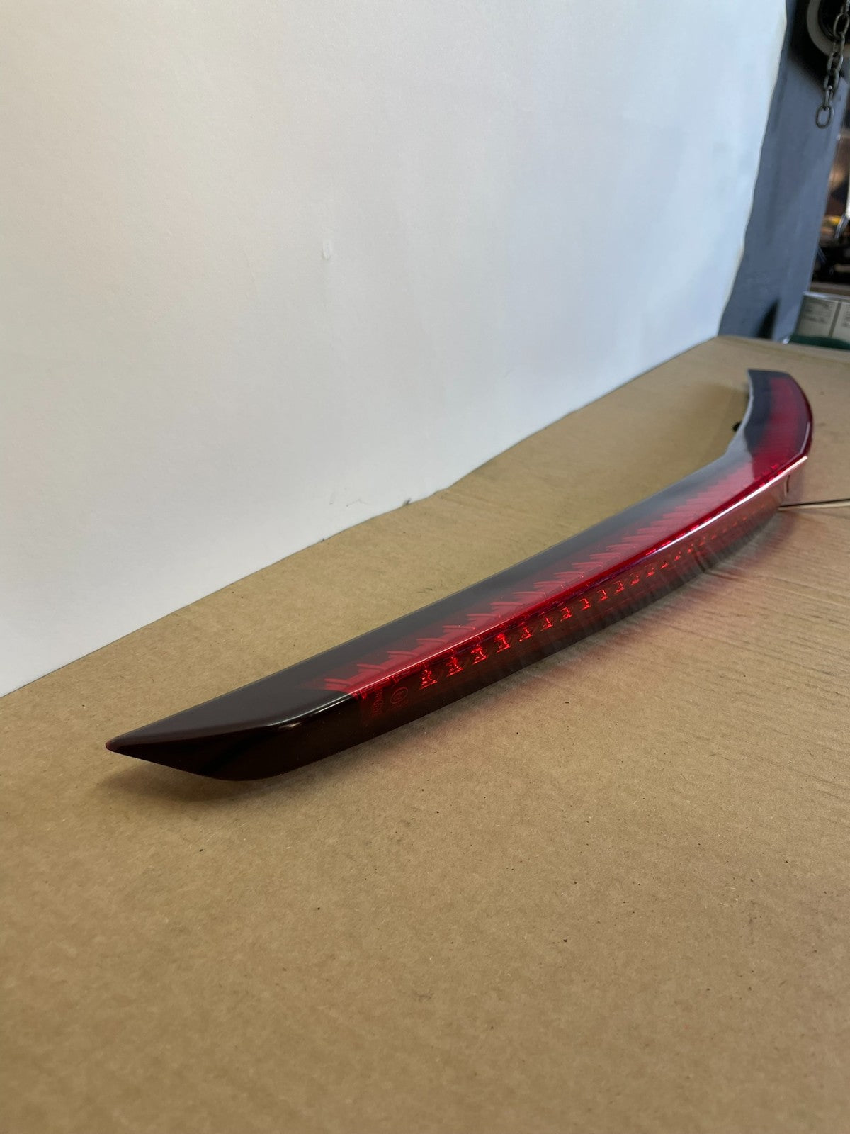 2008-2013 Cadillac Cts Sedan Trunk Lid 3rd Third Brake Tail Light AF5442 DW2