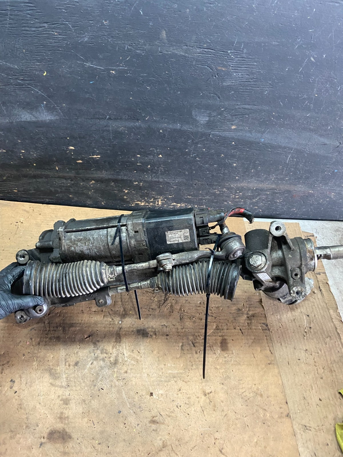 12-18 BMW F22 F30 F32 2/3/4 Series AWD Steering Rack & Pinion 6859309 R20547