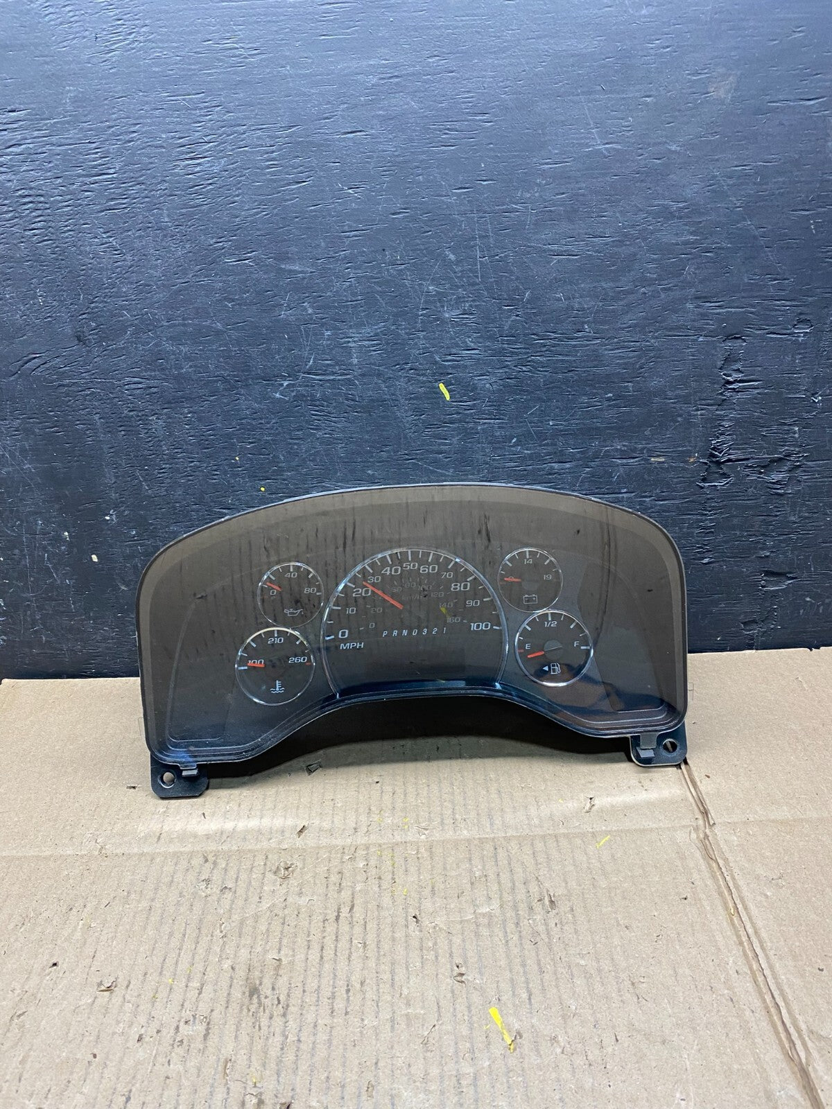 2008 to 2010 Chevrolet Express Speedometer Cluster Gauge L6748 PS0