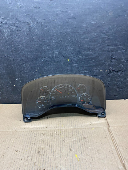 2008 to 2010 Chevrolet Express Speedometer Cluster Gauge L6748 PS0