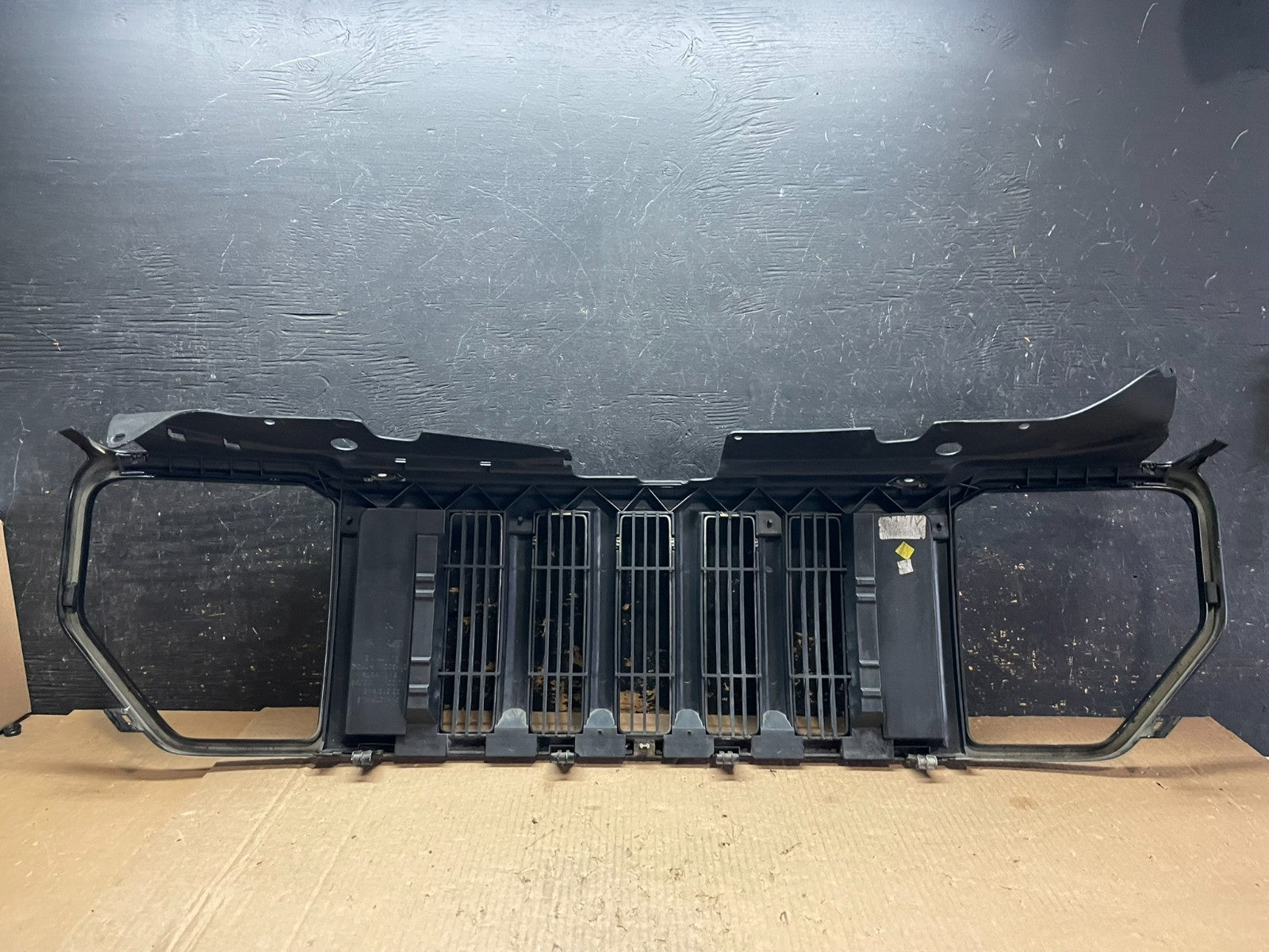 2008 2009 2010 2011 2012 Jeep Liberty Front Upper  Grill Grille OEM AB3165 DG5