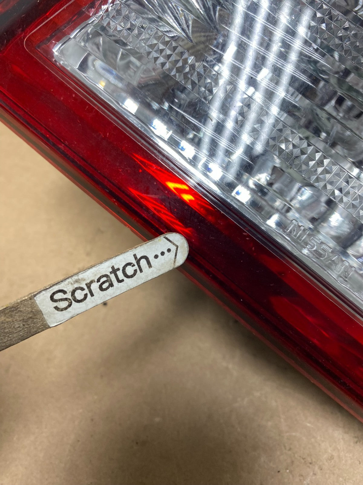 2002-2004 Infiniti i35 Inner Right Passenger Rh Side Tail Light OEM O9790 DW5