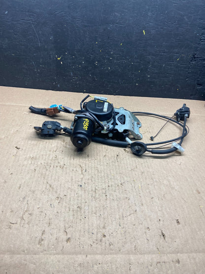 2005 - 2010 Honda Odyssey Rear Left Sliding Door Lock Actuator Motor P5500 DG2