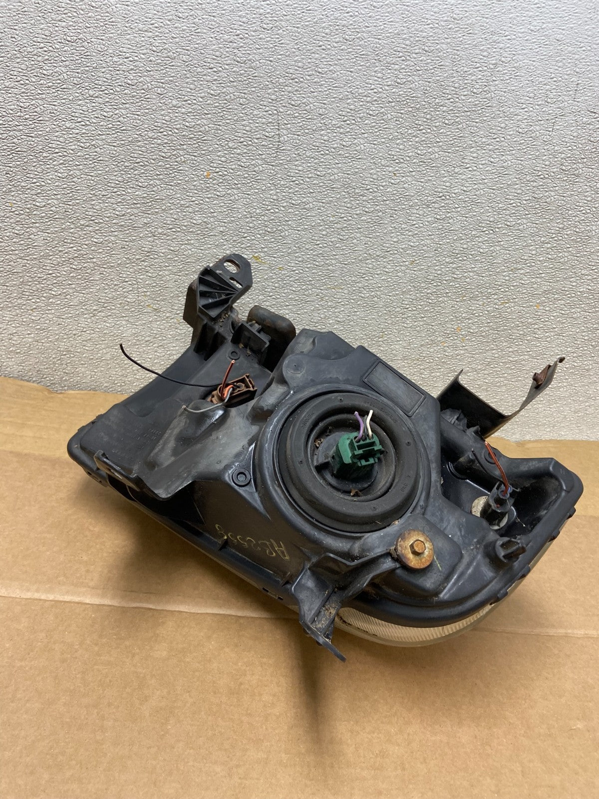 2005 - 2007 Ford Freestyle Left Driver LH Side Halogen Headlight AB2558 DW7