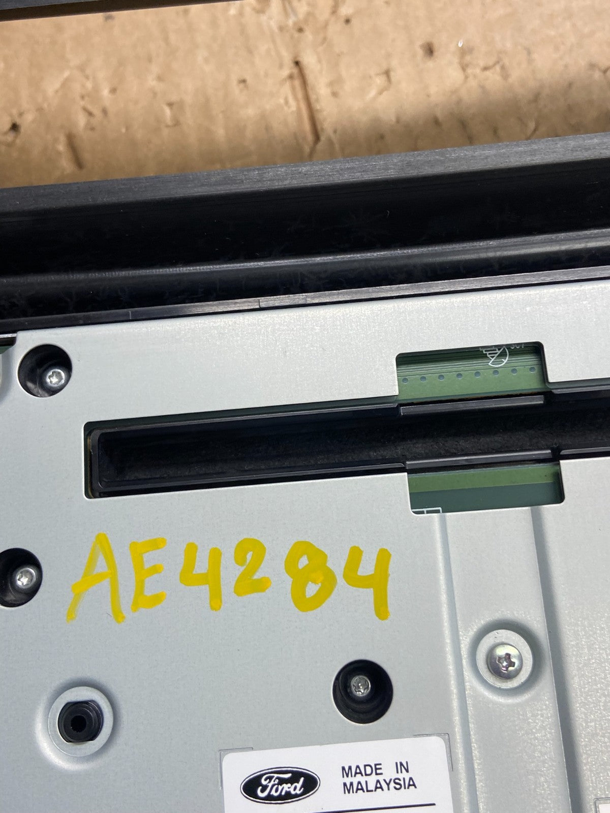 2010 to 2012 Ford Fusion Radio Climate Control A/C Control ae4284 DG7