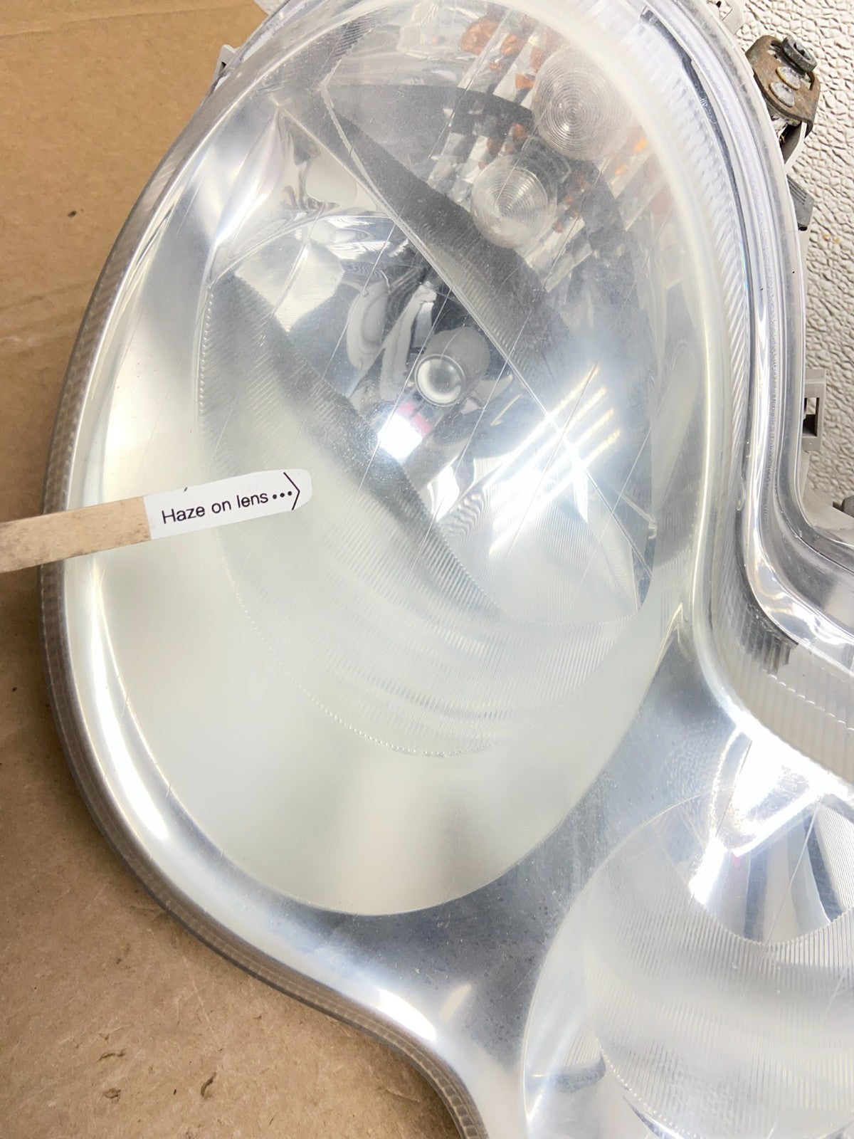 2005 to 2007 Mercedes-Benz C-Class Right Passenger Side Headlight AA52273