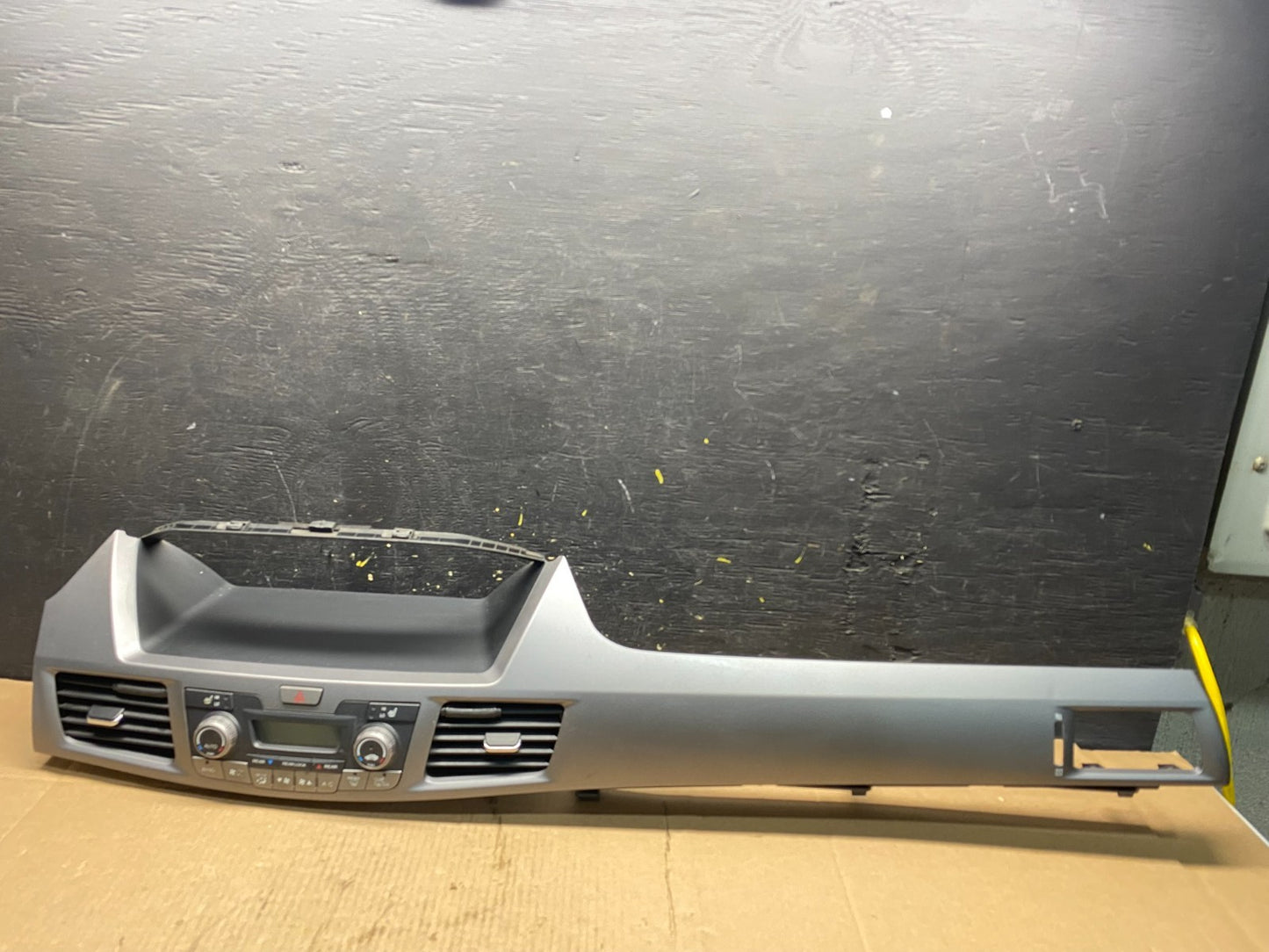 2011-2013 Honda Odyssey Dash Climate Control A/C Cluster Trim Bezel R6163 DG0