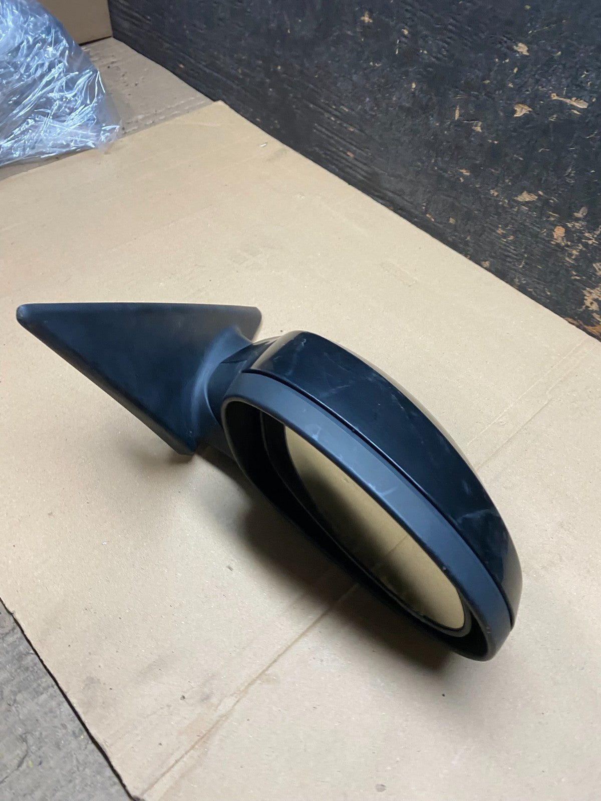 2006 to 2008 BMW 328i 335i Right Passenger RH Side View Door Mirror X2946 MS13