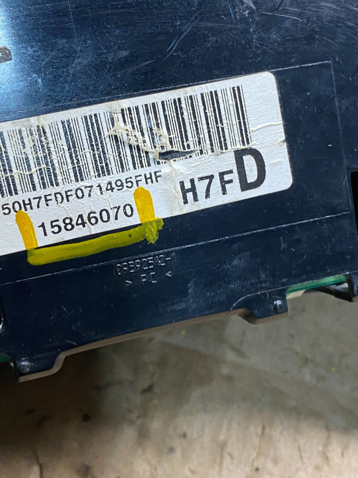 2004 to 2007 Chevrolet Express Speedometer Cluster Gauge M8323 PS6