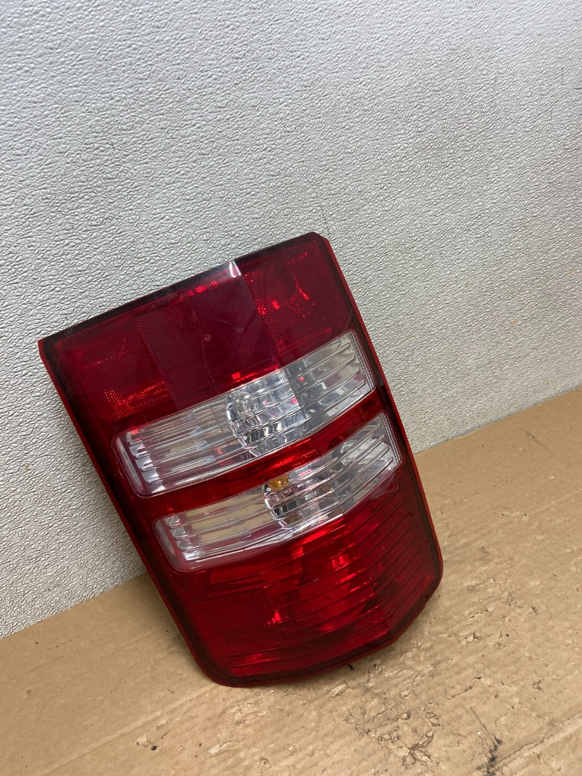 2008 to 2012 Jeep Liberty Left Driver Side Lh Tail Light AB4843 LK2