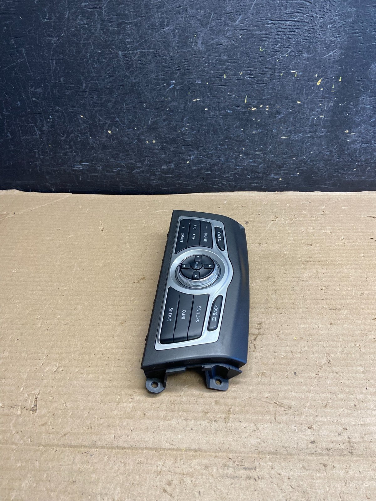 2009-2014 Nissan Murano AM FM Radio CD Control Panel AH3677 DG1