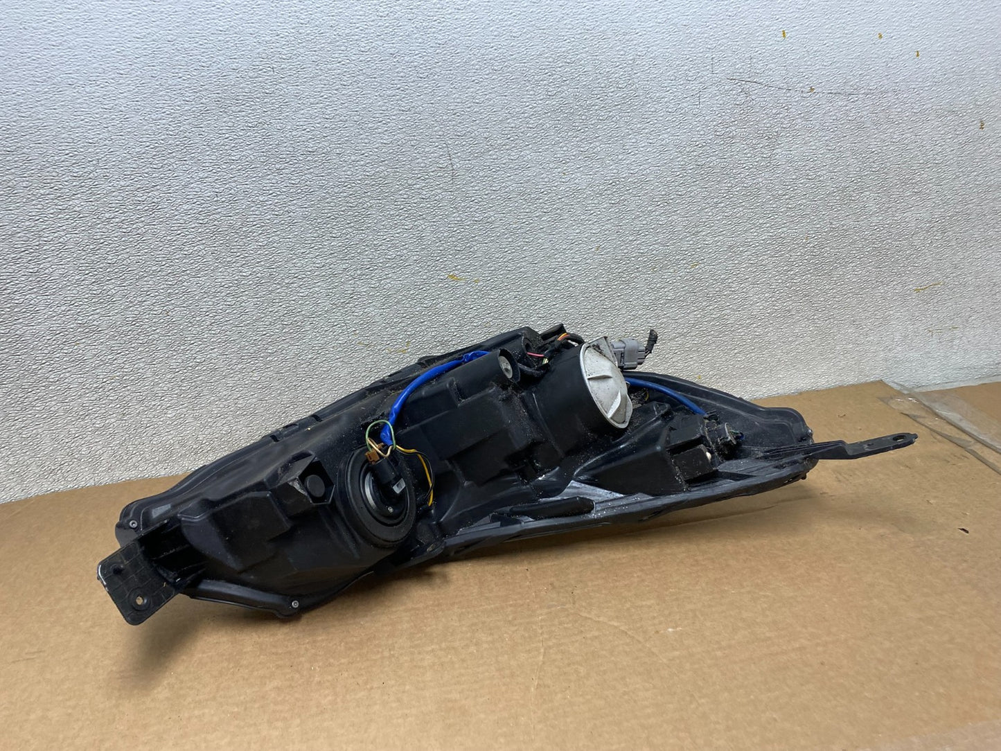 2013 2014 Subaru Legacy Outback Left Driver Halogen Headlight Z1257 DW4