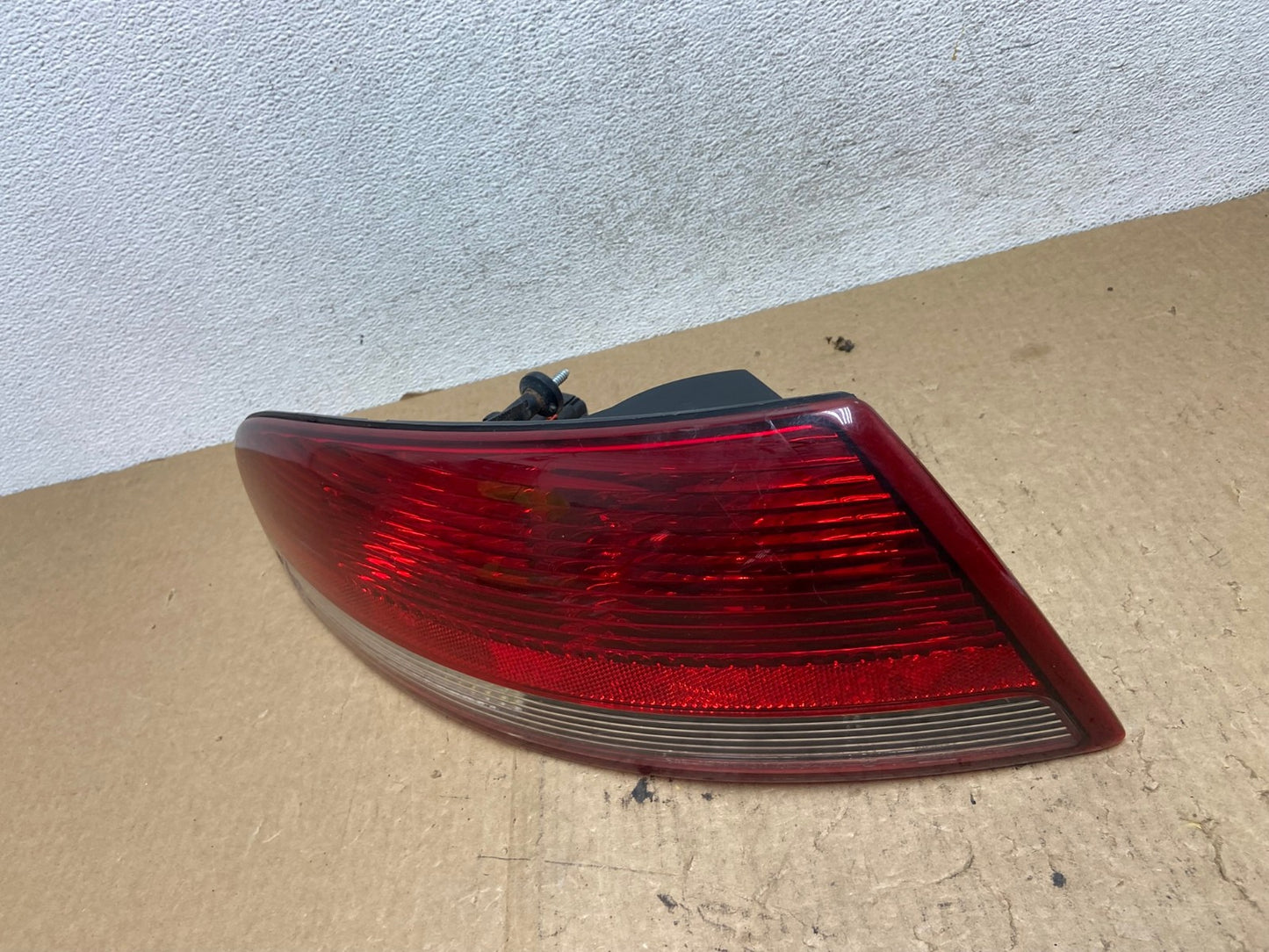 2001-2006 Chrysler Sebring Convertible Left Driver LH Tail Light AF9885 LK1