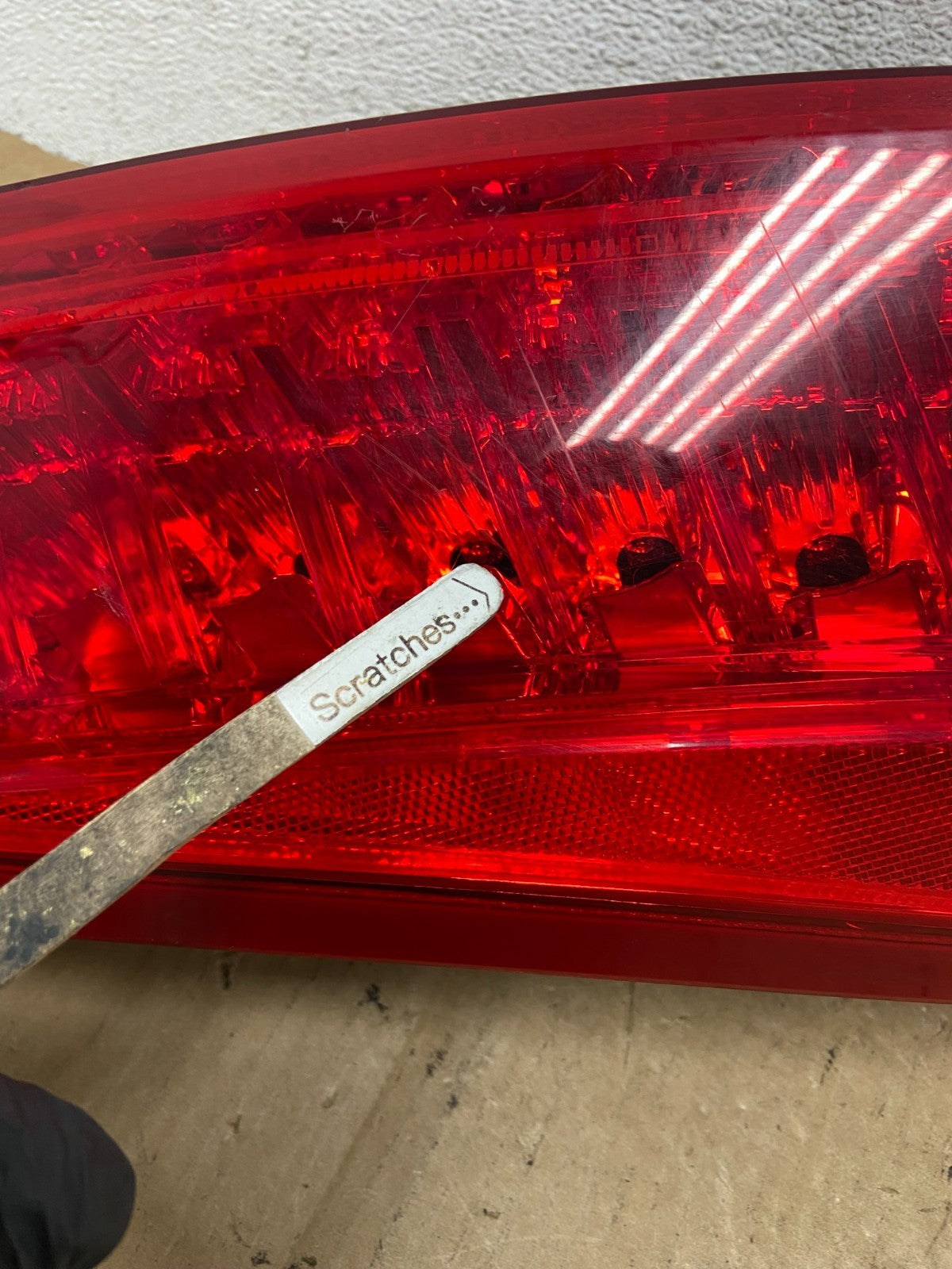 2010 to 2016 Cadillac Srx Right Passenger RH Side Tail Light AF9728 DW4