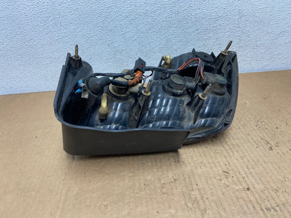 1999-2004 Ford Mustang Right Passenger Rh Side Tail Light AD1048 LK5