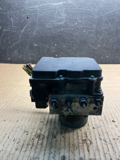 2007 - 2009 Land Rover Range Rover ABS Anti Lock Brake Pump Module X8600 DG0