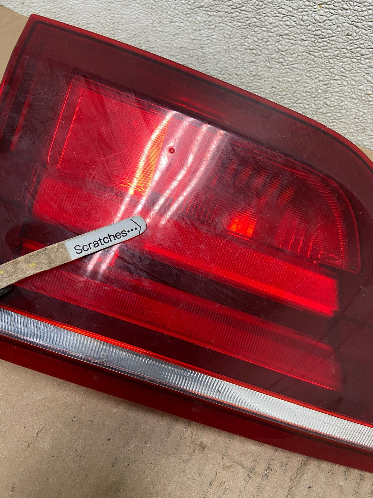 2011 2012 2013 Bmw X5 E70 Right Passenger RH Side Inner Tail Light AB6050 LK3