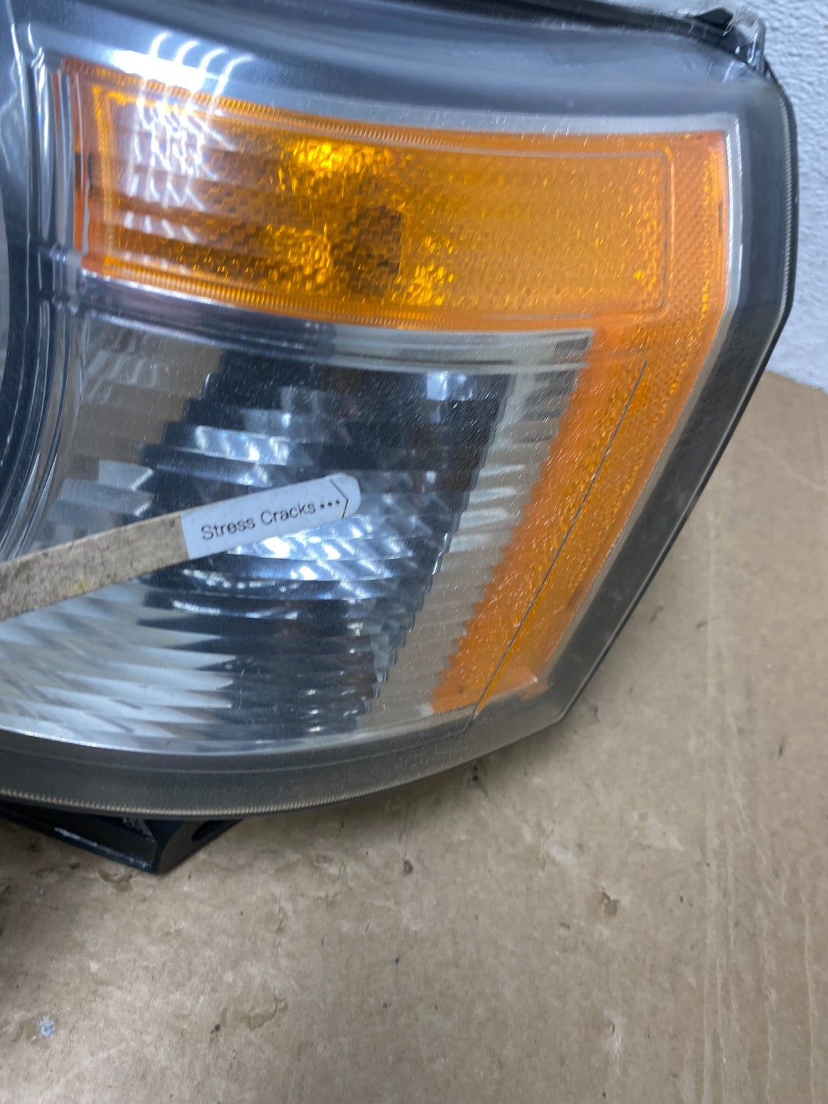 2008-2012 Land Rover LR2 Left Driver LH Side Xenon Headlight AG1144 DW4