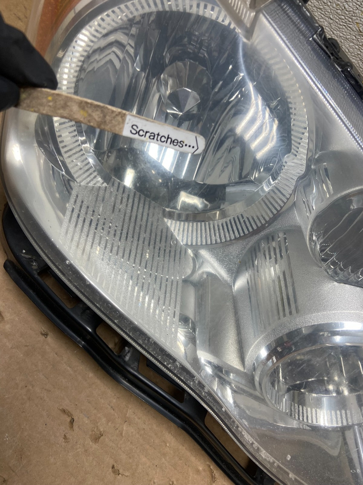 2005 - 2007 Toyota Avalon Right Passenger Side XENON HID Headlight OEM AB5178 DW3