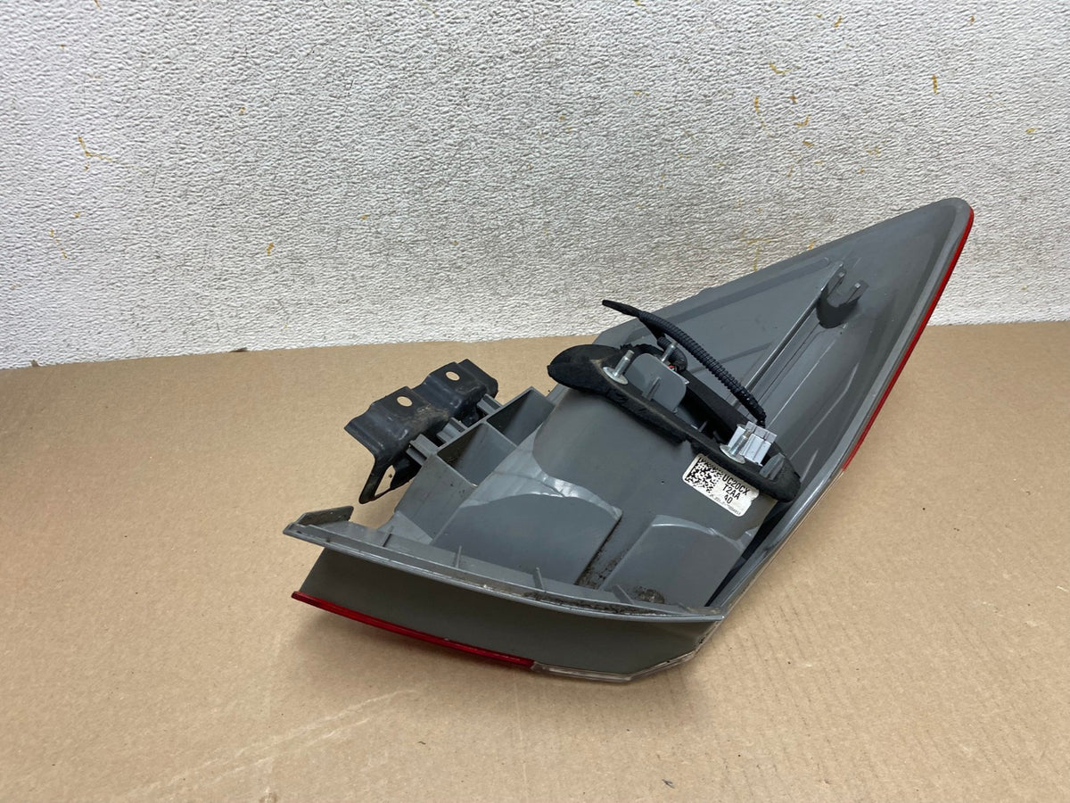 2013 to 2015 Honda Accord Sedan Right Passenger LED Tail light AH6667 LK4