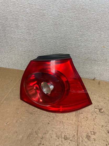 2006 2007 2008 Volkswagen Golf MK5 5 Right Passenger Tail Light Oem AA52070
