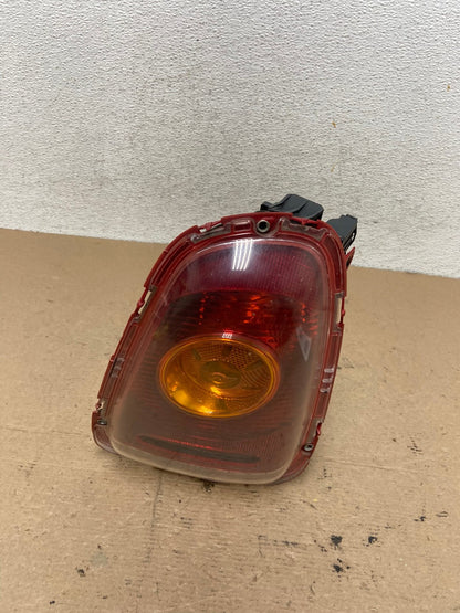 2007 2008 2009 2010 Mini Cooper Right Passenger Rh tail light AF4818 LK0