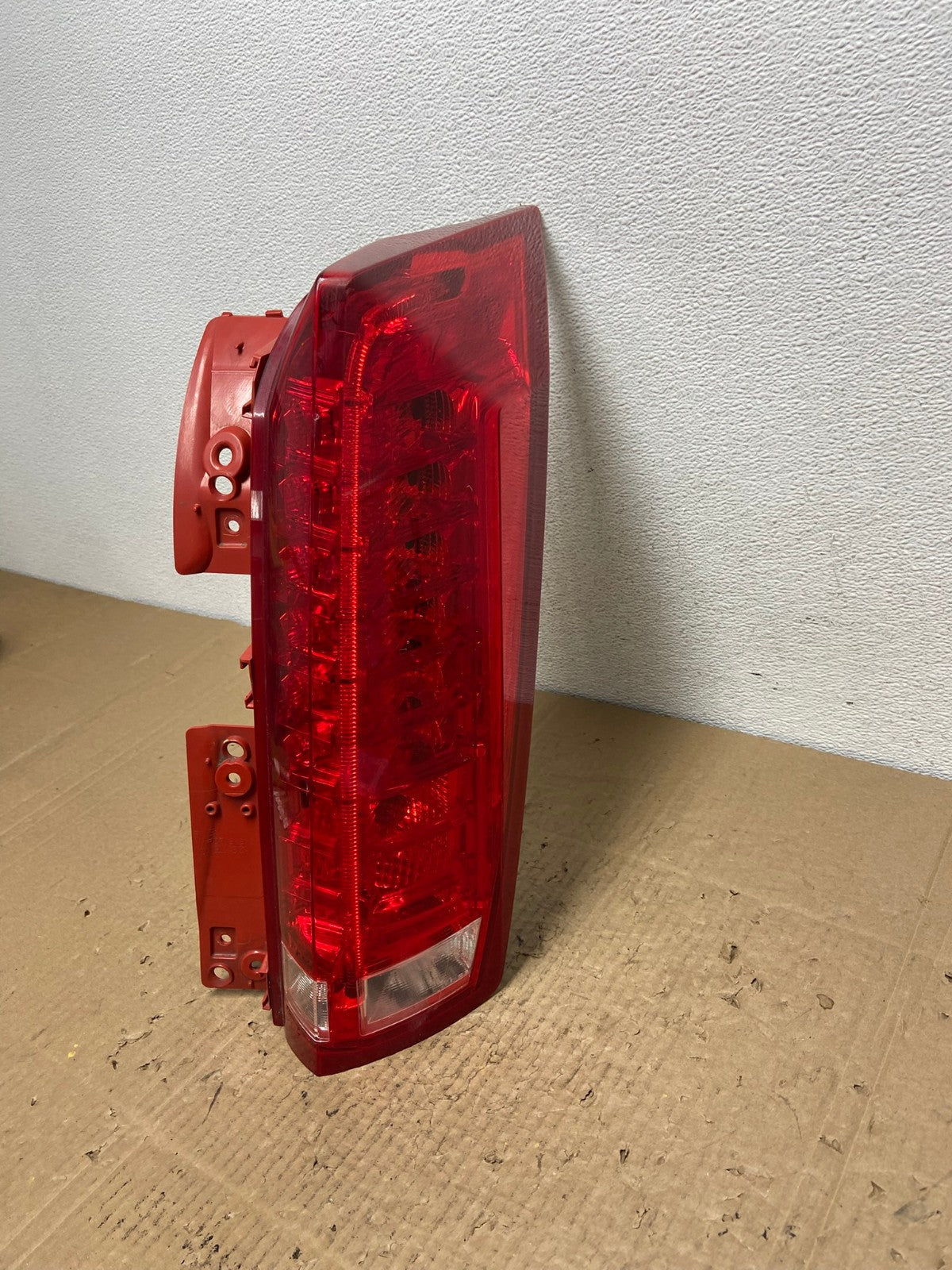 2010 to 2016 Cadillac Srx Right Passenger Rh Side Tail Light OEM AC3981 LK1