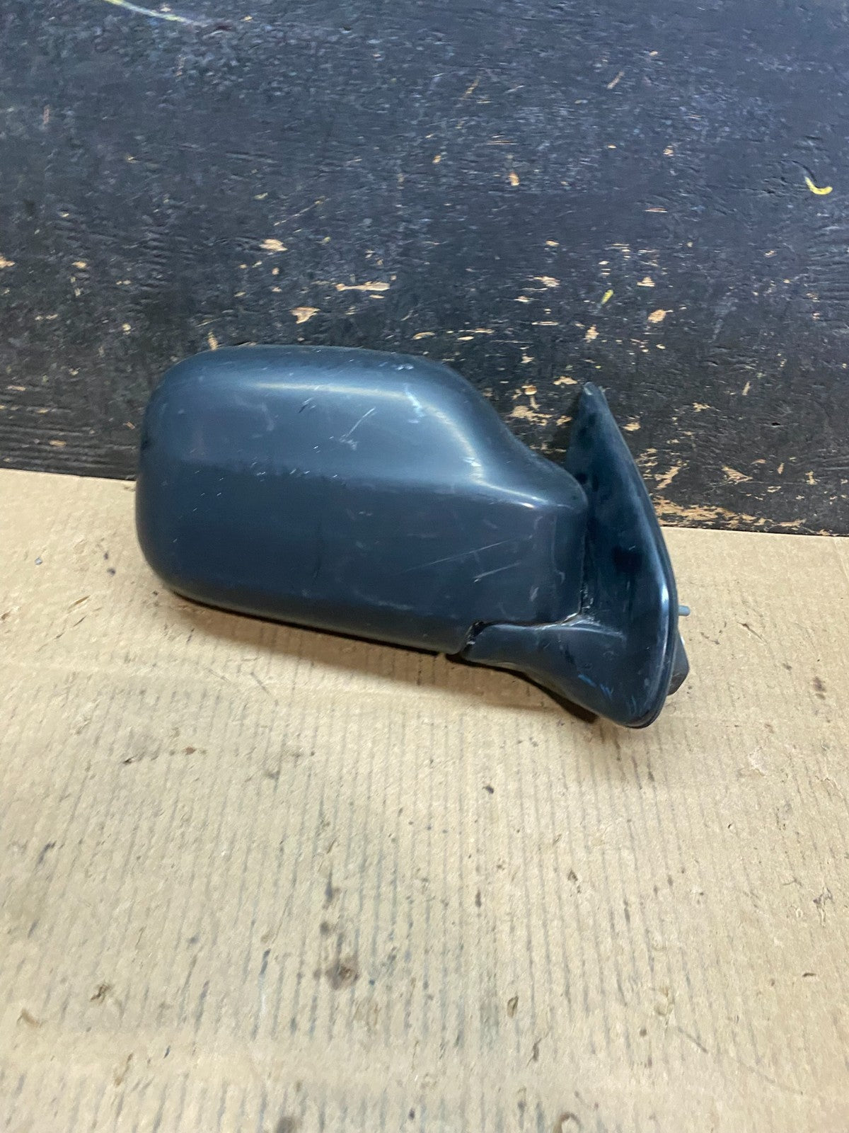 1998 to 2002 Isuzu Rodeo Right Passenger RH Power Door Mirror OEM X9647 DG0