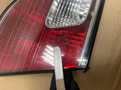 2002 2003 2004 Lexus ES300 ES330 Left Driver Lh Inner Tail Light AG8870 DW4