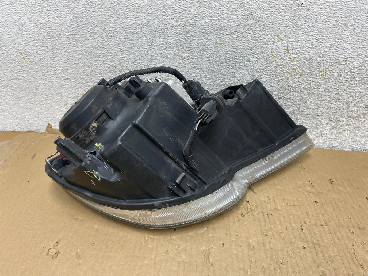 2007 to 2008 Chrysler Pacifica Left Driver LH Xenon Headlight AH2838 DW5