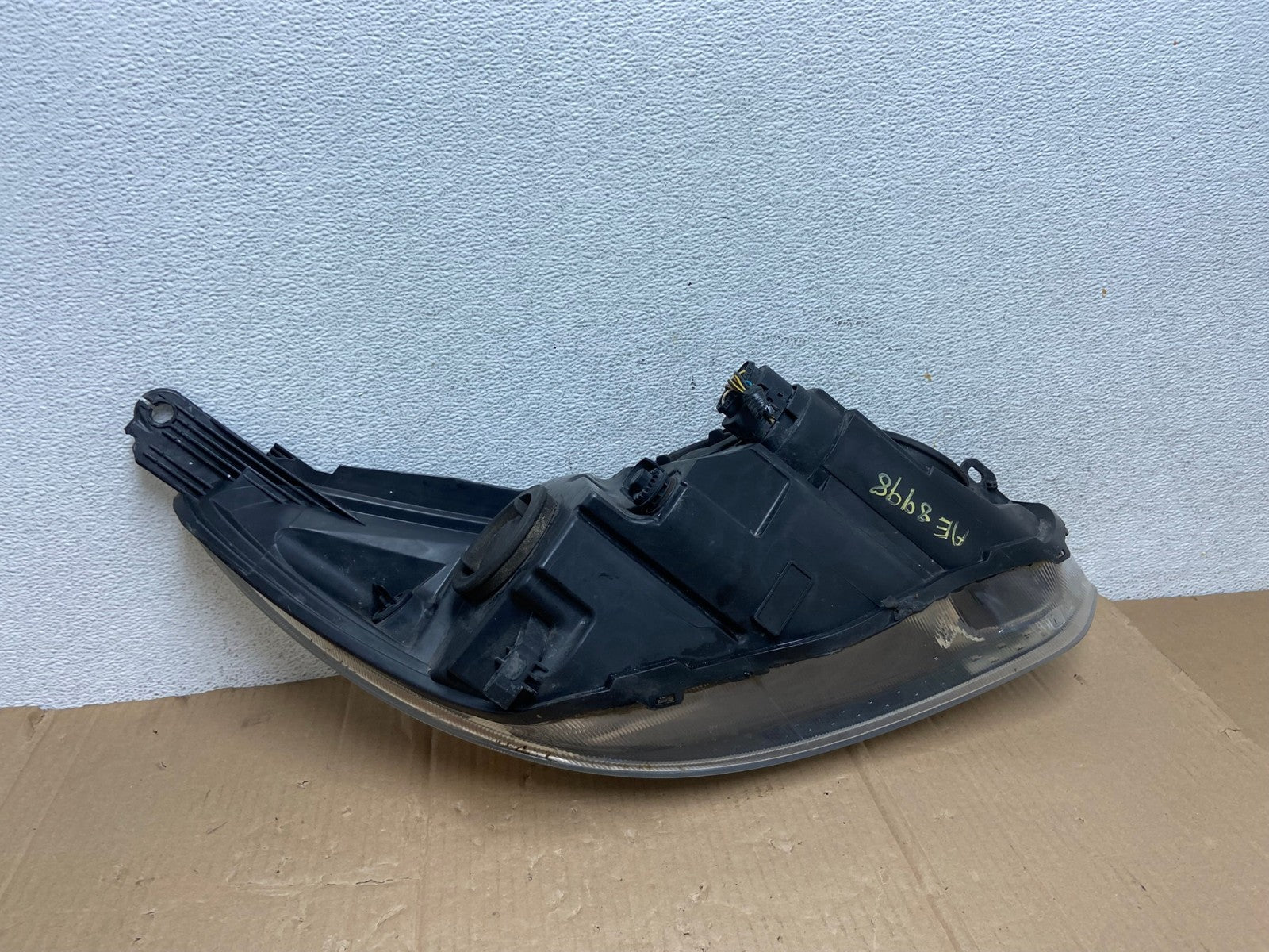 2015 to 2018 Ford Focus Left Driver LH Side Headlight AE8998 LK9