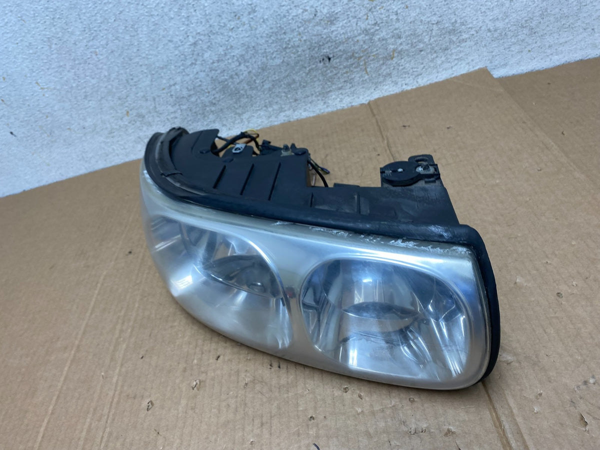 2000 to 2005 Buick Lesabre Headlight Right Passenger Side Halogen AI4472 DW1