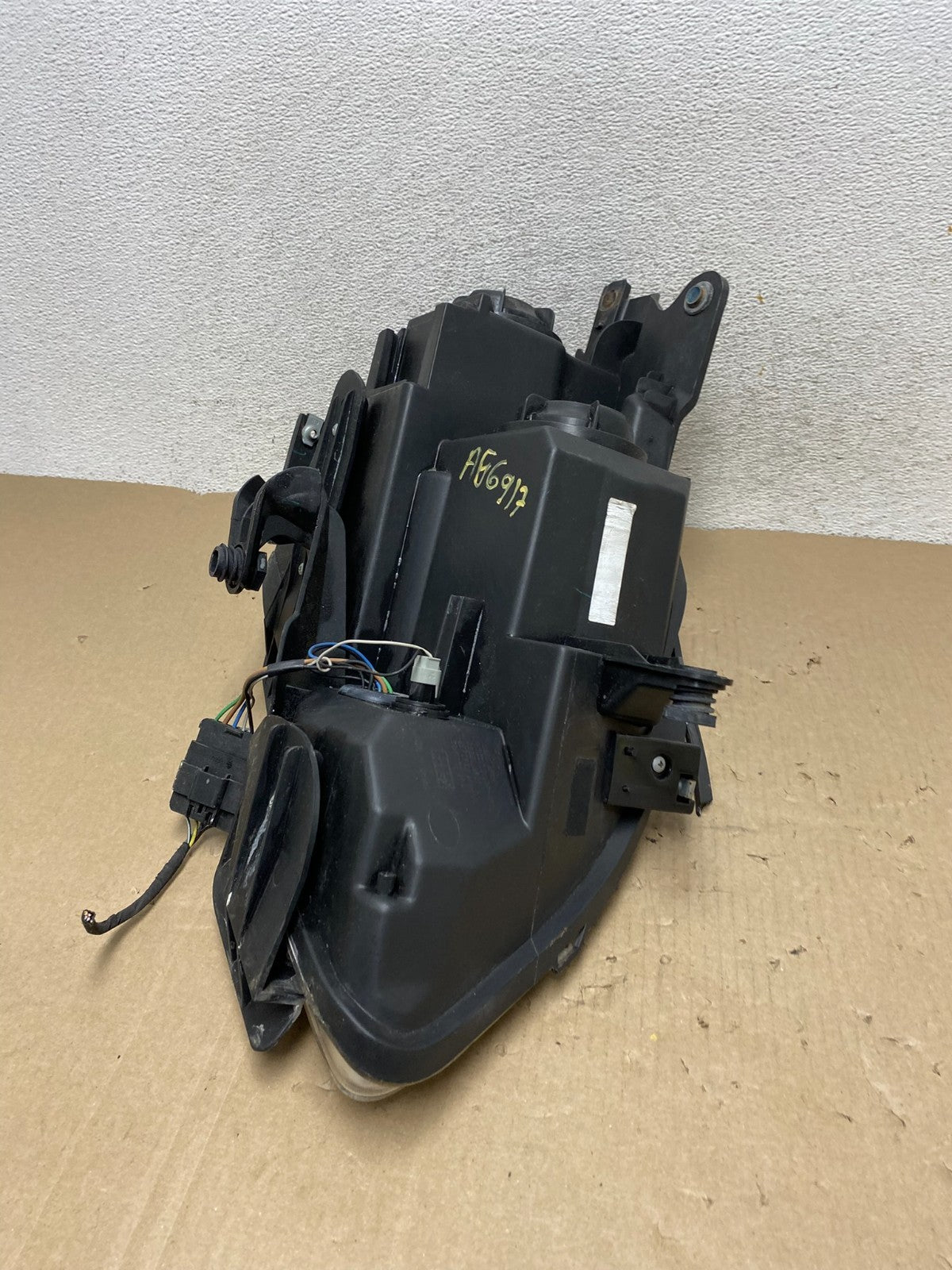 2007 to 2012 Gmc Acadia Halogen Headlight Left Driver LH Side AG6917 DW6