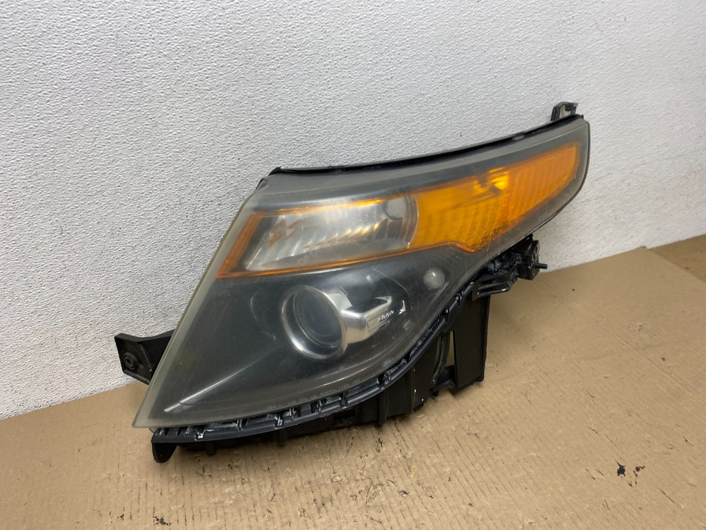 2011 to 2015 Ford Explorer Police Left Driver LH Halogen Headlight AF5996 DW2
