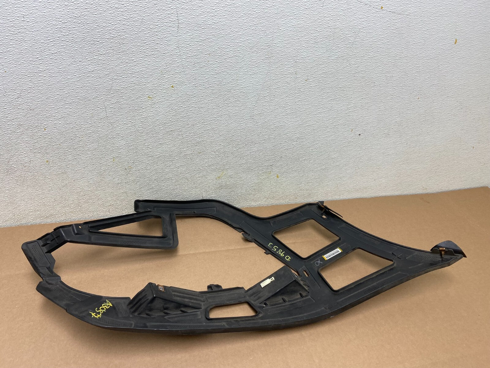 2013-2017 Chevrolet Traverse Front Left Driver LH Bumper Bracket OEM D98533