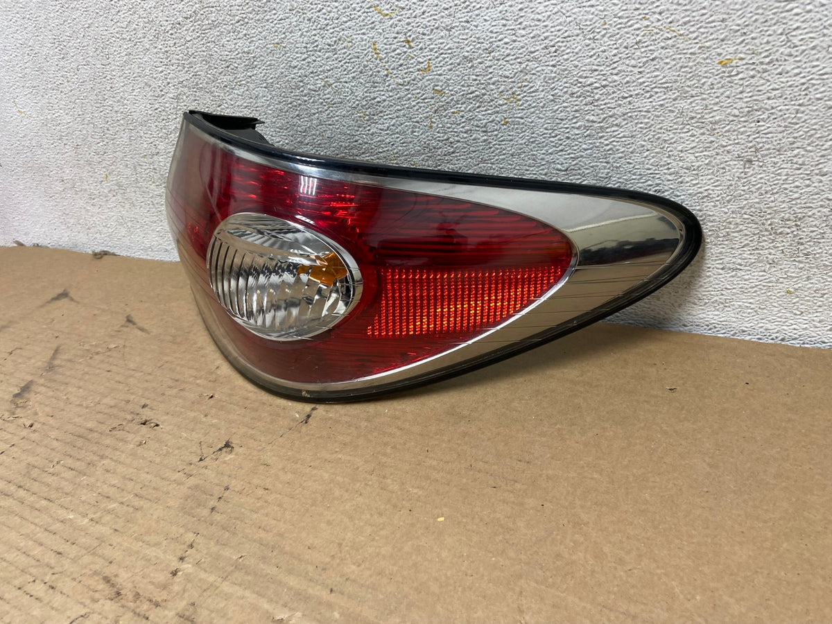 2002 to 2004 Lexus ES300 ES330 Right Passenger Side Tail Light AH4244 LK2