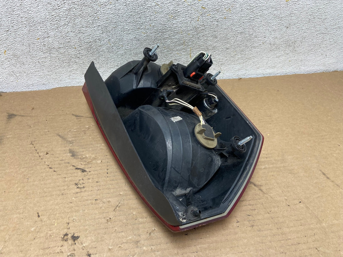 2005 2006 2007 Chrysler 300 Right Passenger Rh Side Tail Light AH4280 LK4