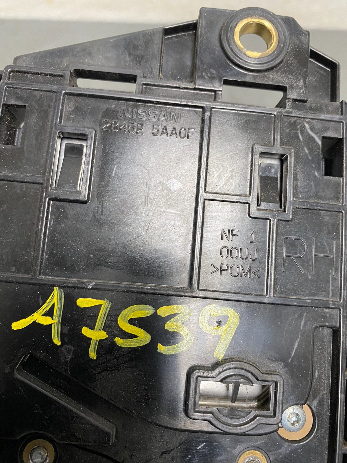 2017 to 2020 Nissan Murano Right Passenger Blind Spot Lane Change Module A7539 D3