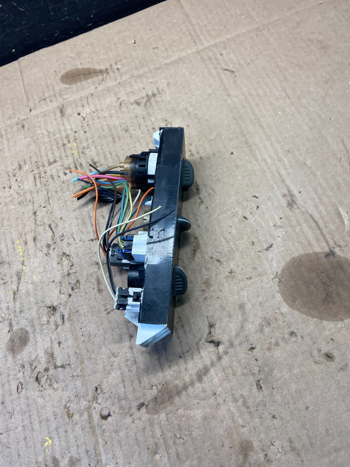2001 - 2007 GMC Chevrolet Express 1500 Climate Control A/C P5741 DG3