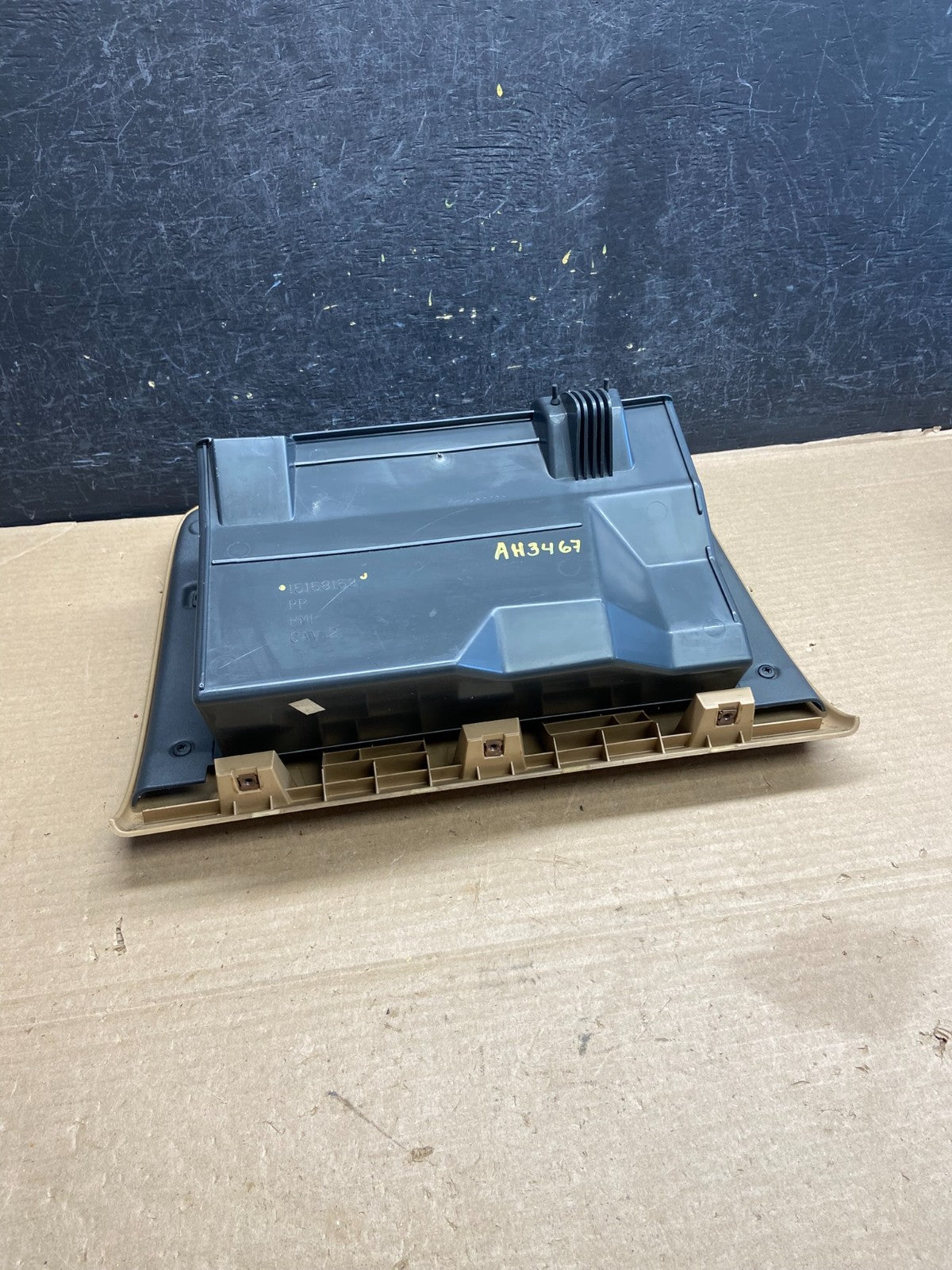 2002-2009 GMC Envoy Right Passenger Side Glove Box AH3467 DG4