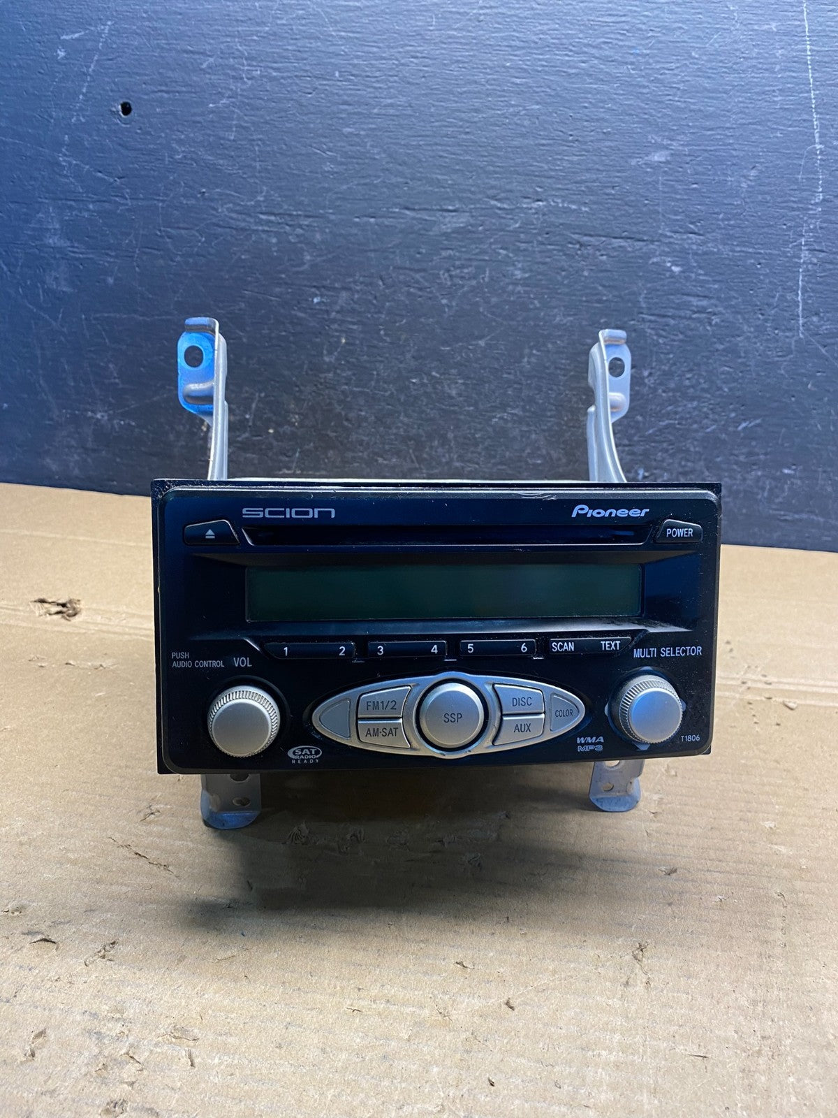2004 to 2006 Scion TC Pioneer 08600-21802 CD MP3 Stereo Radio AD6557 DG0