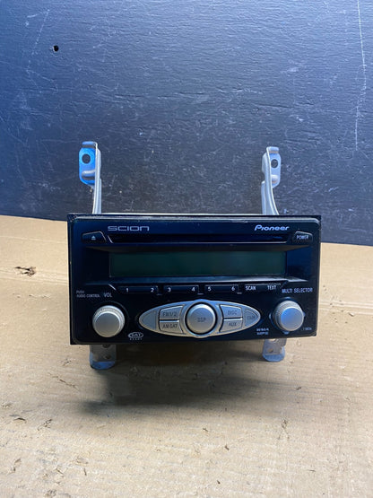 2004 to 2006 Scion TC Pioneer 08600-21802 CD MP3 Stereo Radio AD6557 DG0