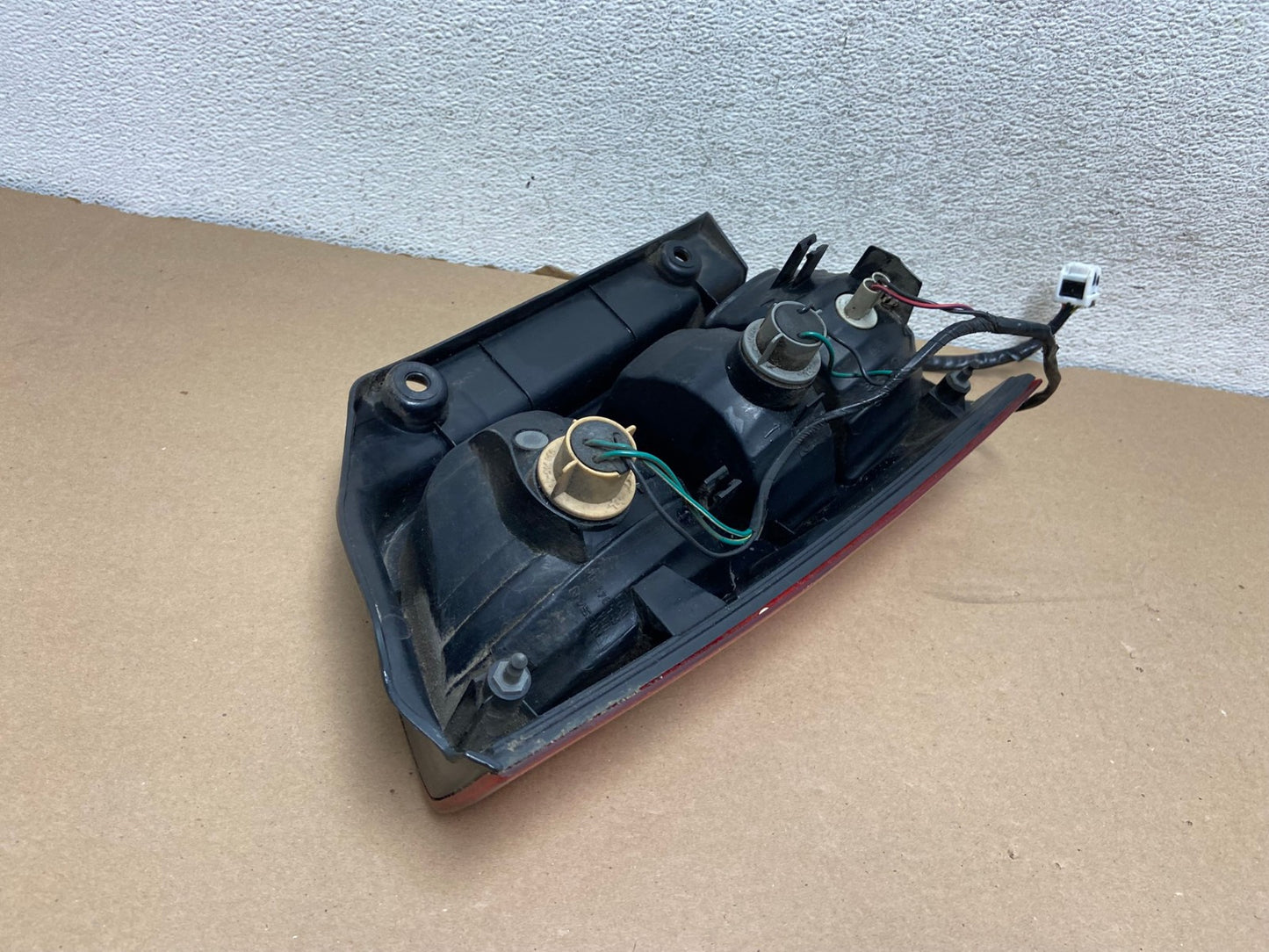 2005 to 2012 Nissan Pathfinder Right Passenger RH Side Tail Light AG3300 LK5