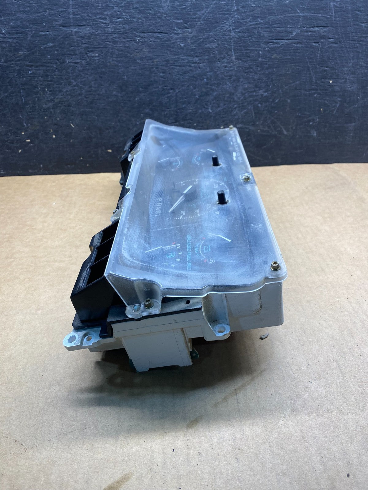 1992 to 1996 Ford F150 F-Series Bronco Speedometer Cluster Gauge ah7148 DG2