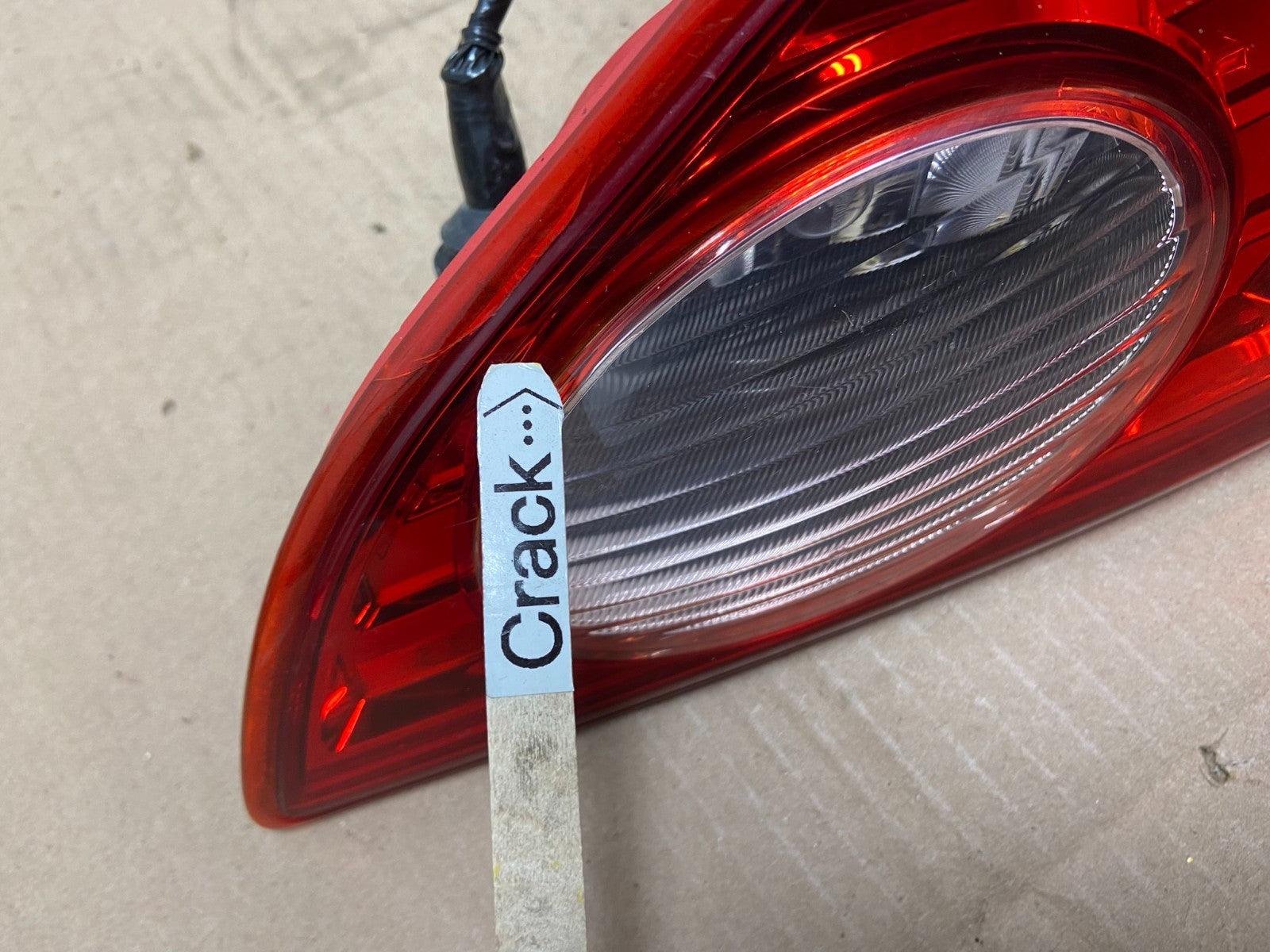 2009 2010 Nissan Murano Right Passenger RH Side Inner Tail Light Oem AA0393 DW4