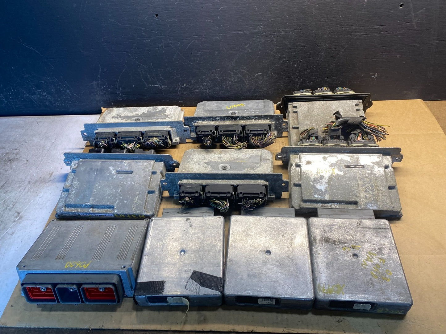 Mix of 10 Ford ECM Engine Computer Module AC42481