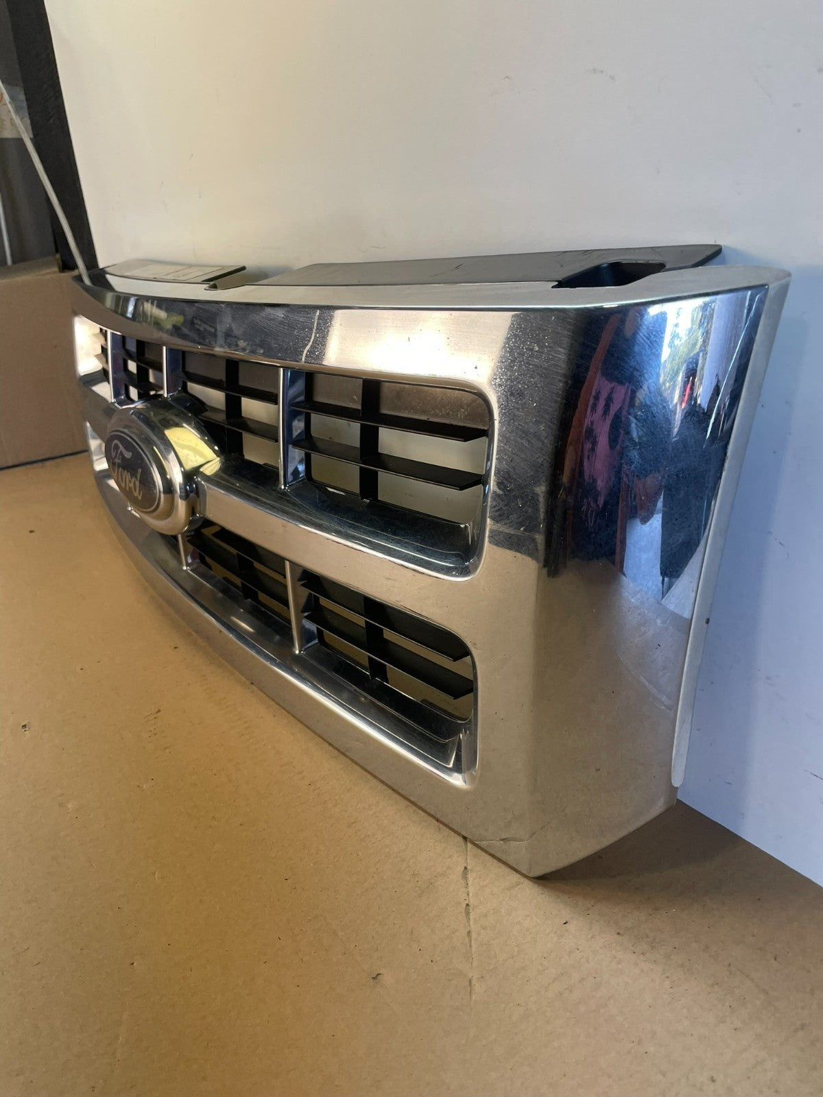 2008 to 2012 Ford Escape Front Upper Grill Grille AI3956 DW1