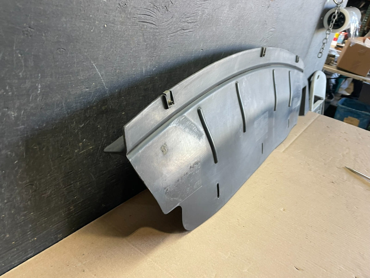 2008 to 2009 Ford Taurus Front Deflector M63392
