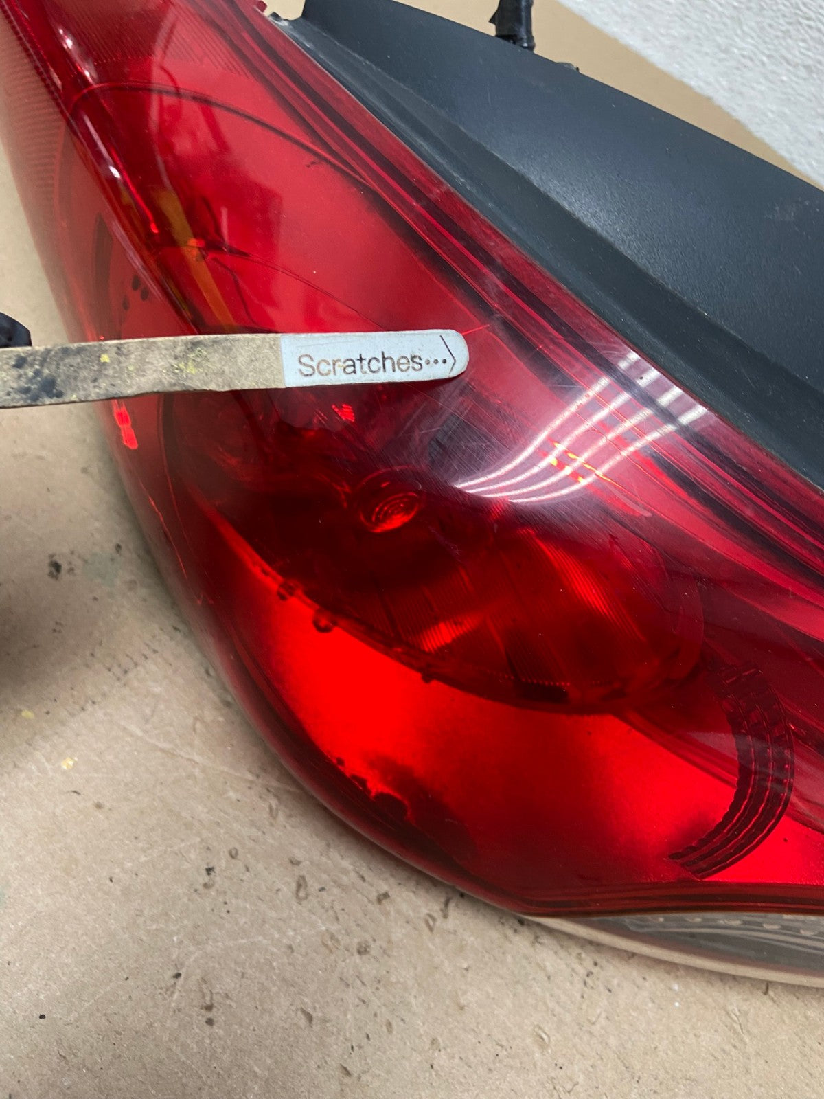 2011 2012 2013 Hyundai Elantra Sedan Left Driver Side Tail Light AF4694 LK3