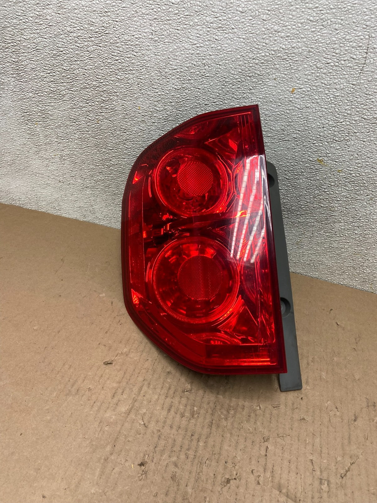 2003 2004 2005 Honda Pilot Left Driver LH Side Tail Light AB5977 LK0